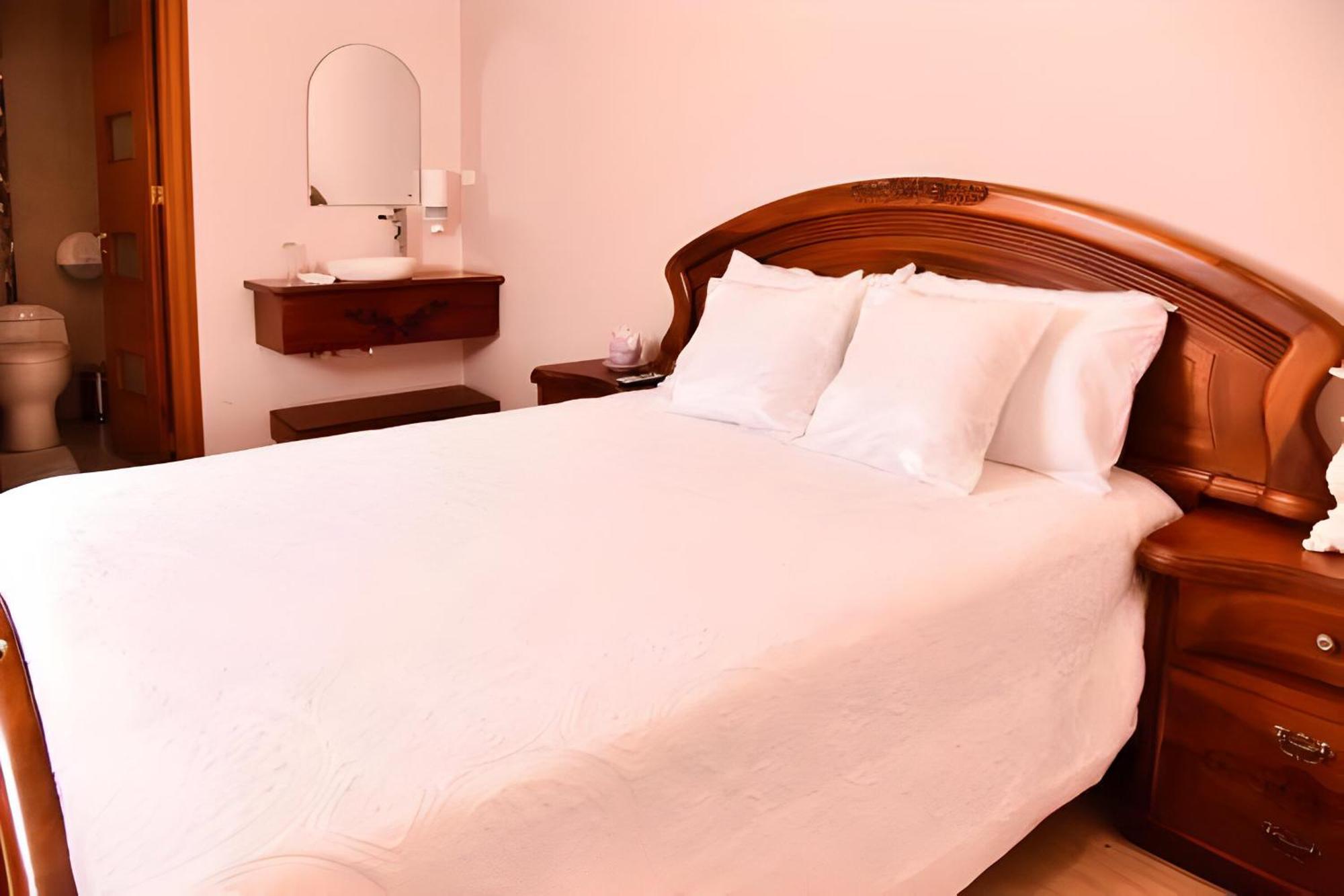 Hotel Boutique Casa Ruth En Cuenca Extérieur photo