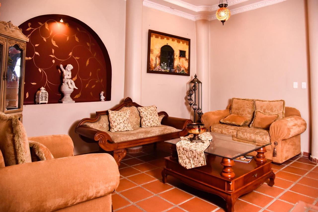 Hotel Boutique Casa Ruth En Cuenca Extérieur photo